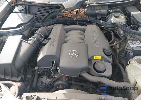 2002 Mercedes-Benz E 320 4M из США, поврежденный, VIN WDBJH82J22X070786